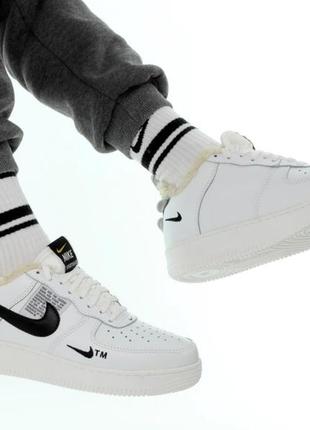 Чоловічі зимові кросівки з хутром nike air force 1 utility low white fur2 фото