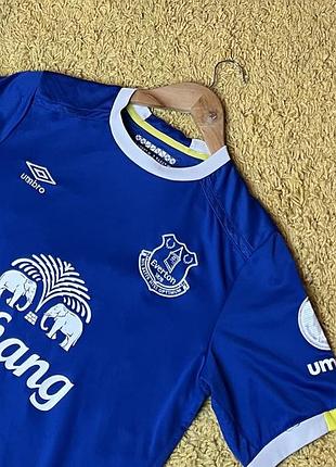 Футбольная футболка umbro everton