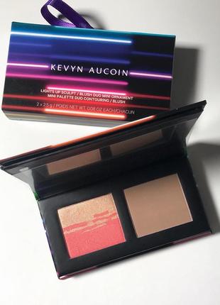 Бронзер скульптор kevyn aucoin🇺🇸 lights up sculpt  and blush duo mini ornament.нова. оригінал📦є відправка новою поштою