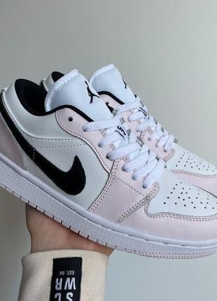 Женские кожаные кроссовки nike air jordan 1 retro low white/black/pink#найк10 фото