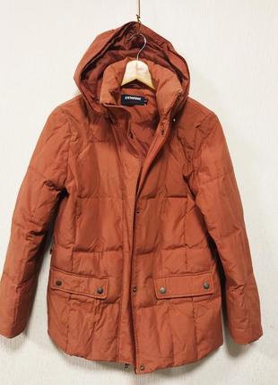 Жіночий пуховик