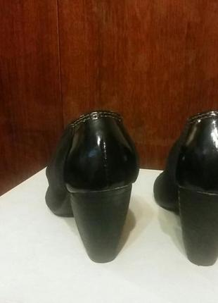 Жіночі туфлі із відкритими пальцями