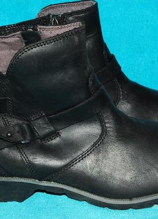 Черные кожаные деми ботинки teva 38 размер7 фото