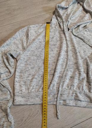 Укороченный худи от boohoo. 3