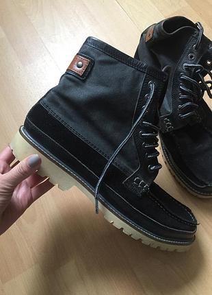 Шкіряні чоботи черевики clarks