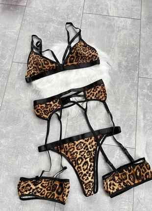 Сексуальный эротический леопардовый комплект нижнего белья с поясом и подвязками2 фото