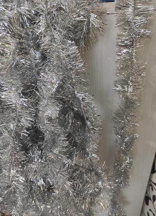 Гірлянда на ялинку.