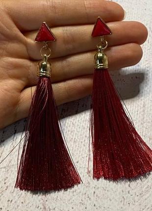 Елегантні сережки жіночі пензлики червоного кольору5 фото