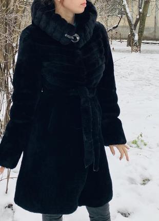 Тепла шуба з мутона і норки