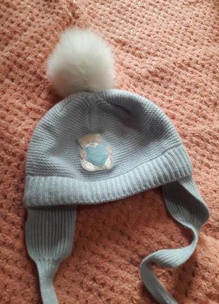 Шапка на зав'язках