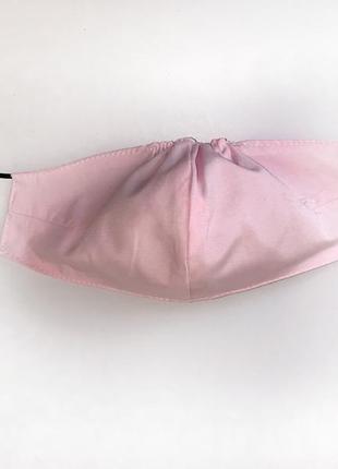 Стильная однотонная защитная розовая маска для девушек и женщин  с резинкой2 фото