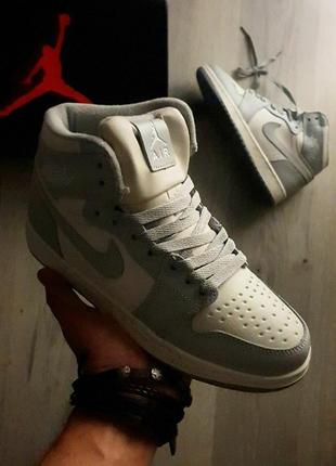 Зимові кросівки nike air jordan 1 high grey8 фото