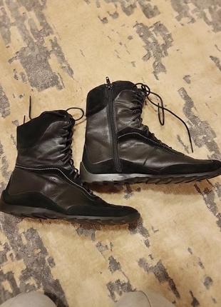 Спортивні черевички