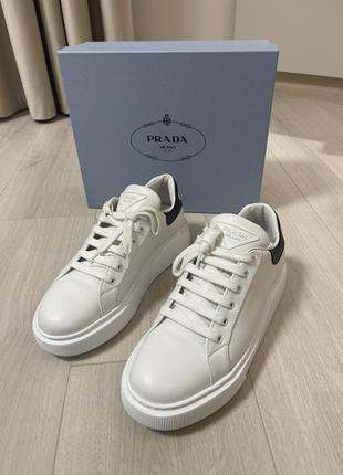 Шкіряні кросівки prada оригінал!!