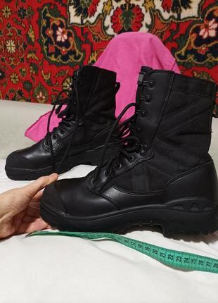 Берці тактичні ботінки 43 рр шкіряні магнум.