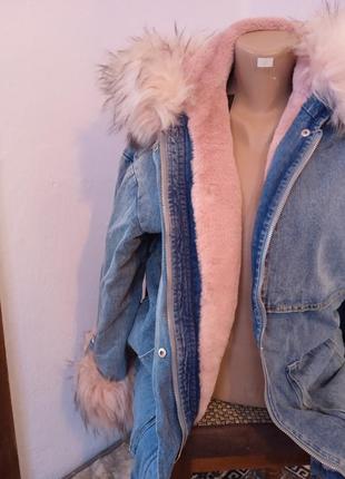 Куртка жіноча