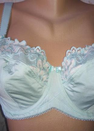 Красивый бюст 70 е