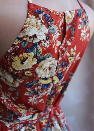 Сукня в квітковий принт,міді,л багряного червоного кольору,фірмова,в ідеалі3 фото