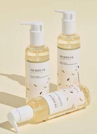 Гідрофільна олія з екстрактом чорних соєвих бобів round lab soybean cleansing oil, 200 мл