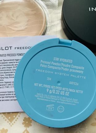 Пудра увлажняющая блоки freedom system stay hydrated pressed powder 202/2012 фото