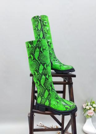 Ексклюзивні чоботи зі шкіри з тисненням неонові зелені колір на вибір
