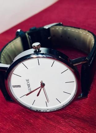 Мужские классические наручные часы “geneva business” с чёрным ремешком и белым циферблатом4 фото