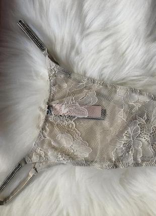 Трусики м'ятні зі стразами victoria's secret very sexy rhinestone shine strap brazilian panty9 фото