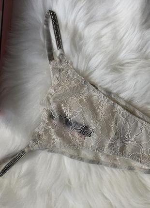 Трусики м'ятні зі стразами victoria's secret very sexy rhinestone shine strap brazilian panty10 фото