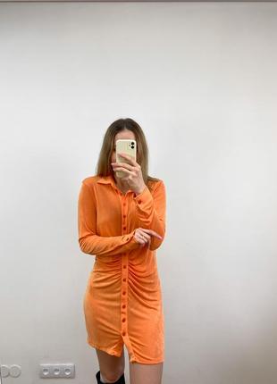 Помаранчева сукня із драпуванням4 фото