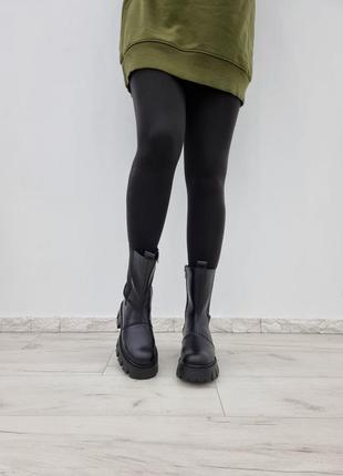 Зимние кожаные массивные женские ботинки челси с мехом натуральная кожа популярные сапоги зима5 фото