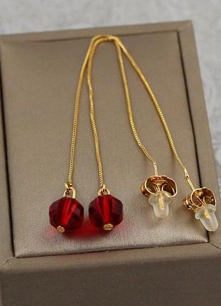 Сережки просувки xuping jewelry з червоною намистиною 12 см золотисті