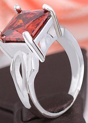 Кольцо женское