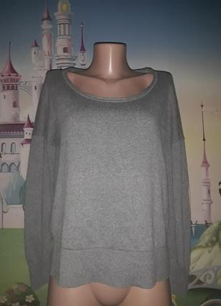 Джемпер,полувер cos с кожаными вставками на локтях.