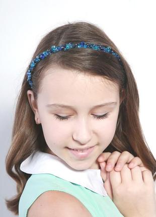 Синій обруч для волосся з кришталевими намистинами і перловими