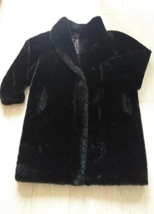 Шуба стильна з об'ємними рукавами штучне хутро