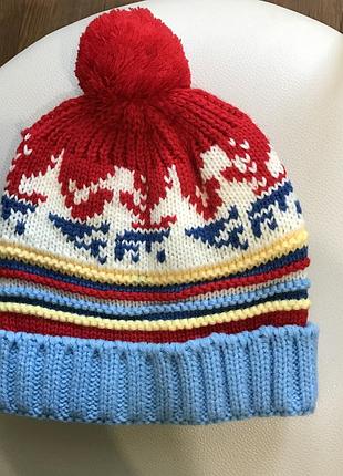 Шапка вязаная с бубоном