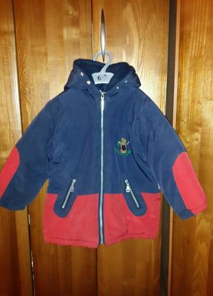 Куртка для мальчика зимняя на 4-5 лет синяя с красным