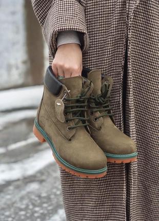 Жіночі зимові черевики timberland з хутром4 фото