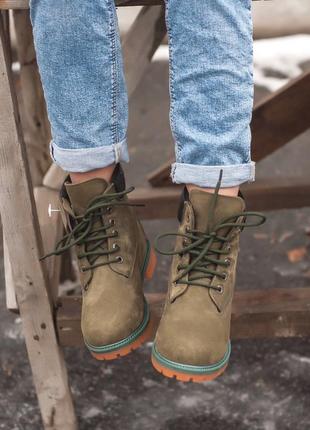 Жіночі зимові черевики timberland з хутром5 фото