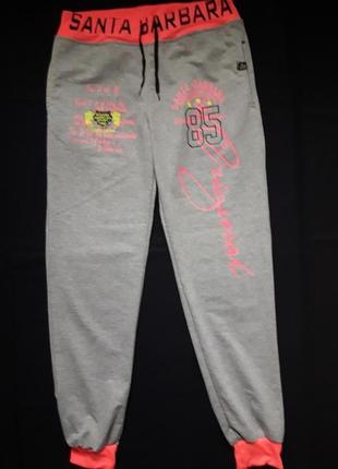 Круті трикотажні спортивні штани з написами azn