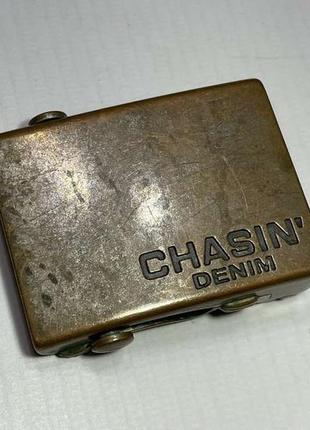 Пряжка chasin denim, винтажная, под бронзу, металлическая. сост. очень хорошее