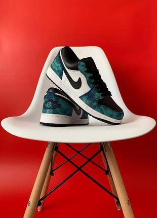 Кросівки space jordan zoom 92 smoke grey gym red CMFT black