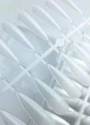 Типси гелеві для нарощення нігтів  96штук (стілет) прозращий