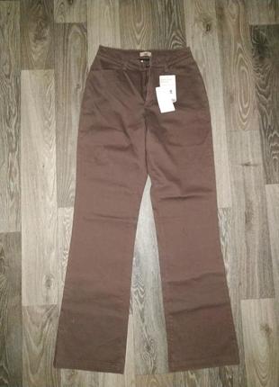 Джинсы женские! розродаж!размер л.длина 114 см.,пот 36-37 см., поб 47 см.!цена 700 грн.