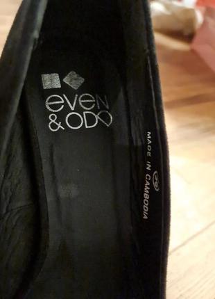 Класичні чорні туфлі на високому каблуку6 фото