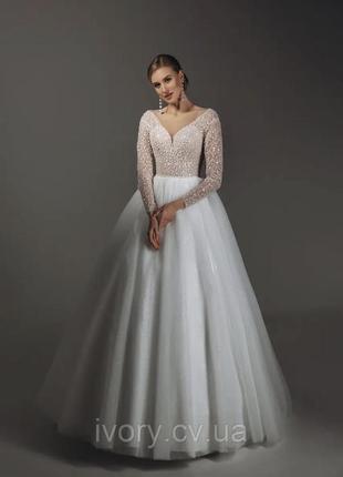 Сукня весільна бренду “ivory”.4 фото