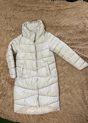 Довге сіре зимове пальто ( куртка пуховик )