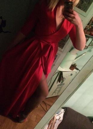 Платье в пол красного цвета с запахом