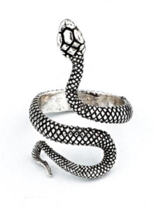 Крутое кольцо змея рок готика1 фото