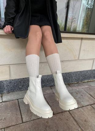 Теплые ботинки челси на резинке,сапоги молочные кожаные женские зимние (зима 2022-2023) для женщин,удобные,комфортные,стильные